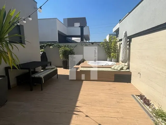 Casa com 250m² 3 quartos e 2 banheiros, à venda, no bairro Jardim Ermida I em Jundiaí