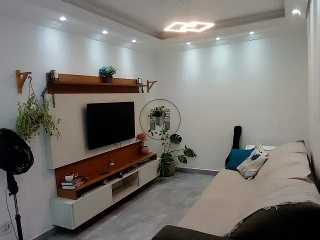 Casa 2 quartos e 2 banheiros, à venda, no bairro Parque São Luís em Taubaté