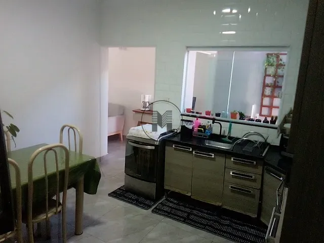 Casa 2 quartos e 2 banheiros, à venda, no bairro Parque São Luís em Taubaté