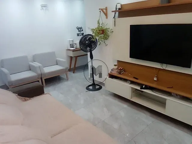 Casa 2 quartos e 2 banheiros, à venda, no bairro Parque São Luís em Taubaté