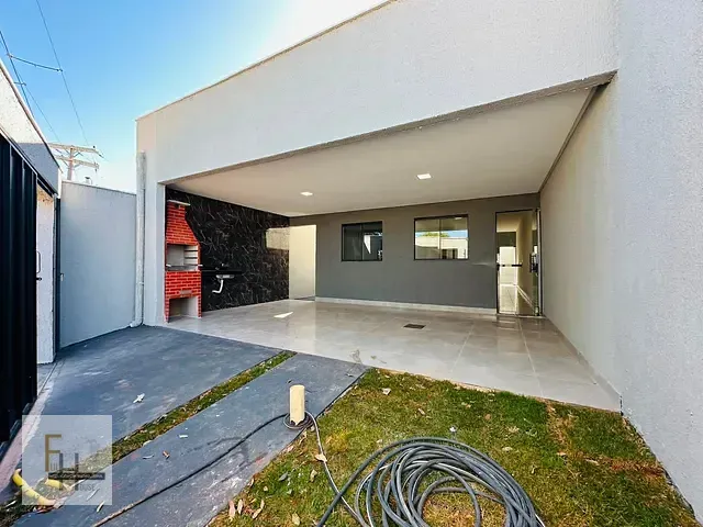 Casa com 140m² 2 quartos e 2 banheiros, à venda, no bairro Centro em Abadia de Goiás