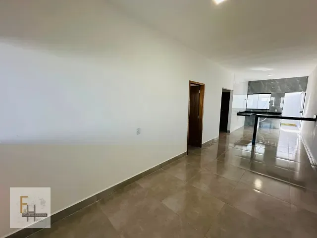 Casa com 140m² 2 quartos e 2 banheiros, à venda, no bairro Centro em Abadia de Goiás