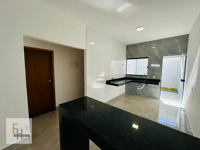 Casa com 140m² 2 quartos e 2 banheiros, à venda, no bairro Centro em Abadia de Goiás