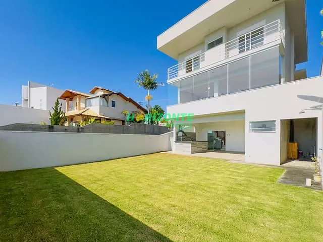 Casa com 344m² 4 quartos e 6 banheiros, à venda, no bairro Urbanova V em São José dos Campos