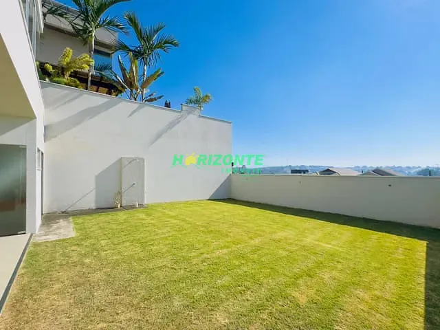 Casa com 344m² 4 quartos e 6 banheiros, à venda, no bairro Urbanova V em São José dos Campos