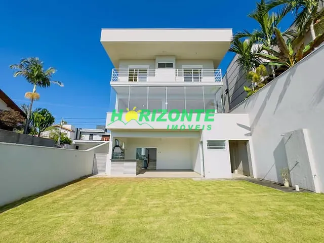 Casa com 344m² 4 quartos e 6 banheiros, à venda, no bairro Urbanova V em São José dos Campos