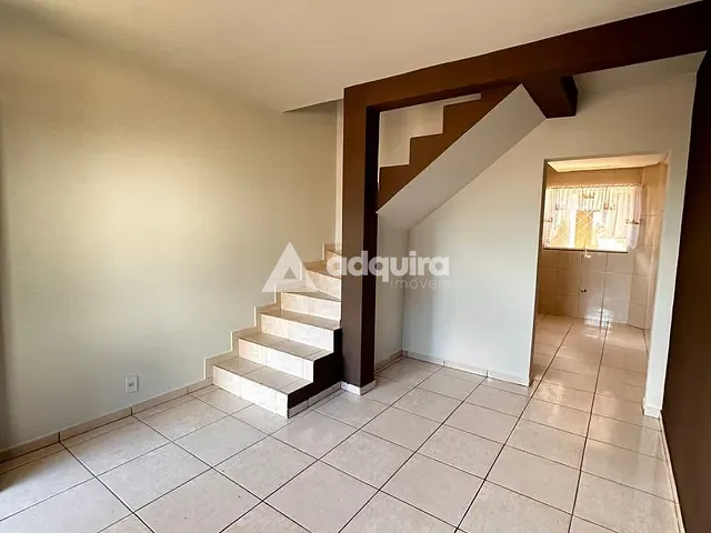 Sobrado com 0m² 2 quartos e 1 banheiro, à venda ou para alugar, no bairro Boa Vista em Ponta Grossa