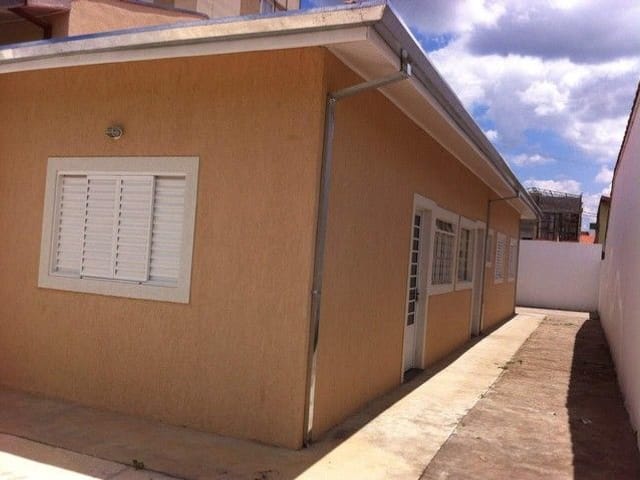 Foto do Casa - Casa com 3 dormitórios para alugar, 75 m² por R$ 1.850,00/mês - Jardim Santa Júlia - São José dos Campos/SP | INDEPENDENCE NEGOCIOS IMOBILIARIOS LTDA