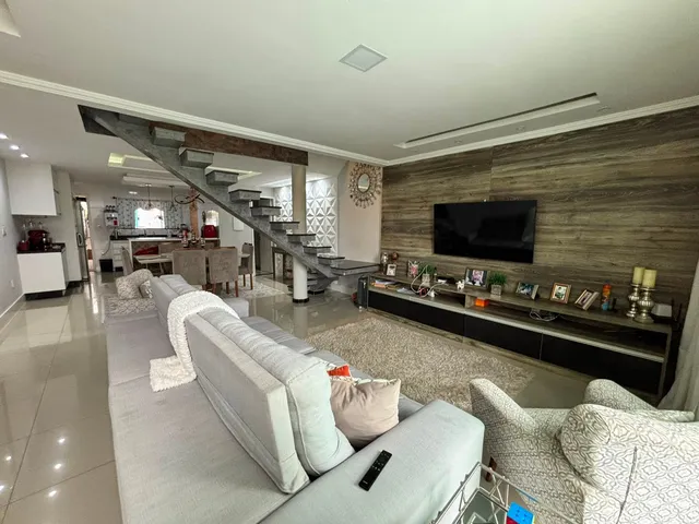 Casa 3 quartos e 3 banheiros, à venda, no bairro Jardim Guanabara em Macaé