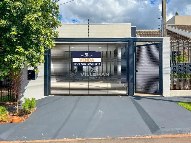 Casa com 150m² 3 quartos e 2 banheiros, à venda, no bairro Jardim Santa Helena em Maringá