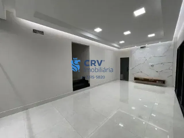Casa com 328m² 3 quartos e 1 banheiro, à venda, no bairro Jardim Tarobá em Cambé