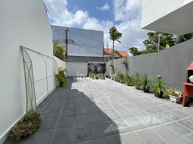 Casa com 183m² 3 quartos e 3 banheiros, à venda, no bairro Catolé em Campina Grande