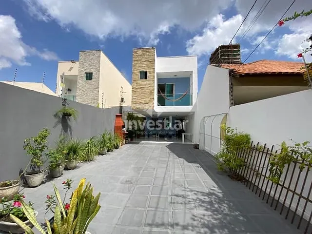Casa com 183m² 3 quartos e 3 banheiros, à venda, no bairro Catolé em Campina Grande