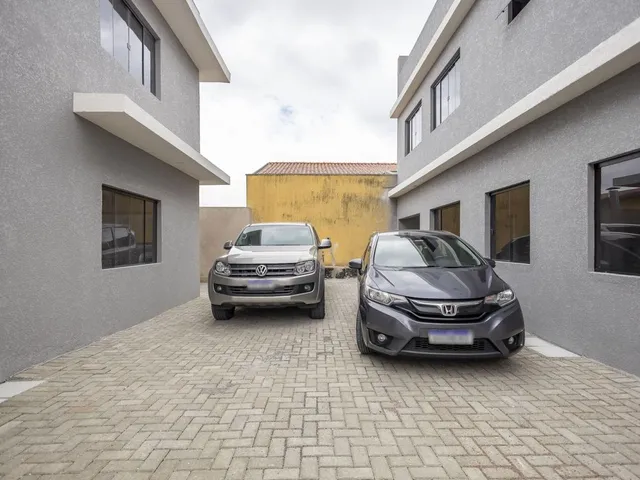 Sobrado 3 quartos e 3 banheiros, à venda, no bairro Hauer em Curitiba