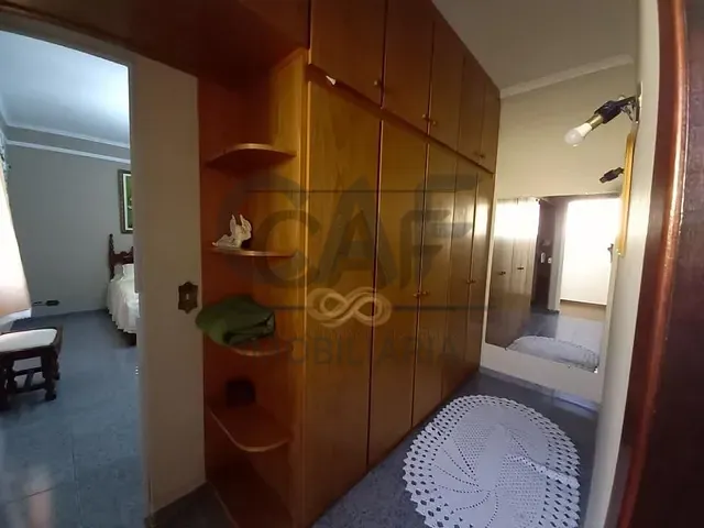 Casa com 240m² 4 quartos e 2 banheiros, à venda, no bairro Jardim Bela Vista em Jaguariúna