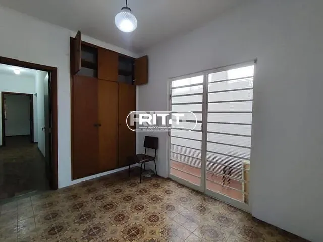 Casa com 240m² 3 quartos e 1 banheiro, à venda, no bairro Vila Mimosa em Campinas
