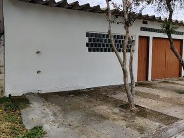 Foto do Casa - Casa com 2 dormitórios + edícula para alugar, 130 m² por R$ 3.025/mês - Jardim Satélite - São José dos Campos/SP | RUSSI IMÓVEIS
