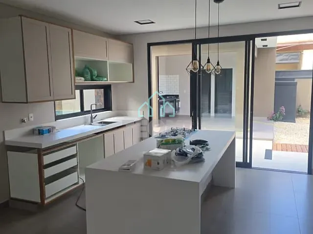 Casa com 490m² 3 quartos e 3 banheiros, à venda, no bairro Loteamento Residencial Campos do Conde II em Tremembé