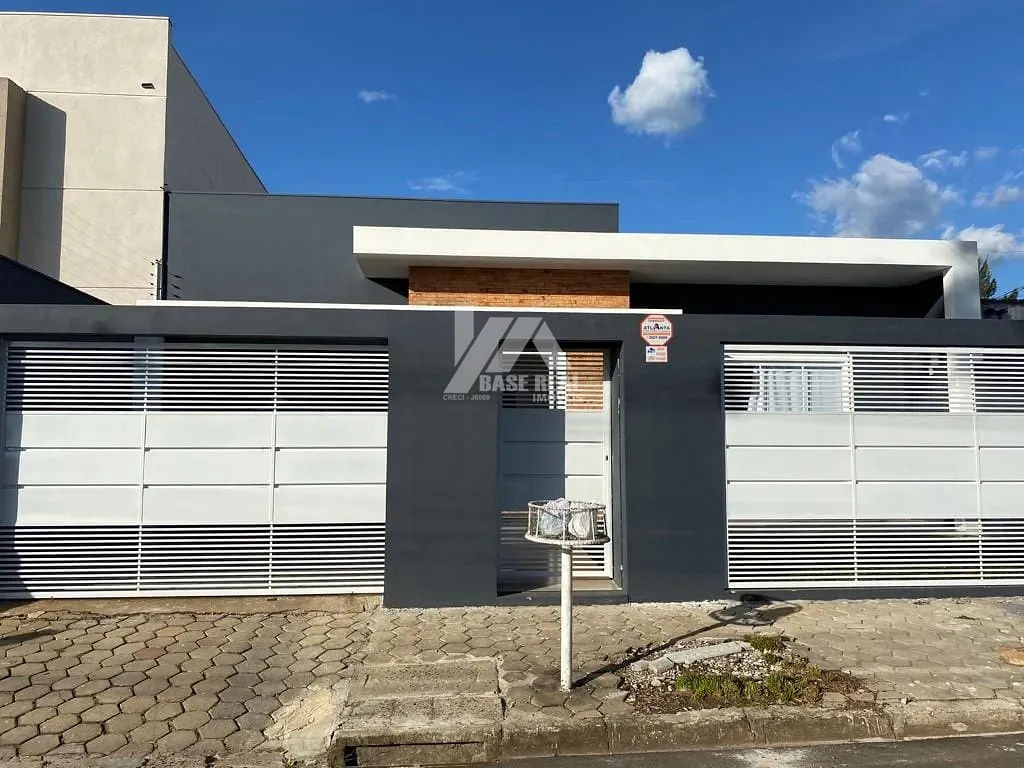 Belissima casa a venda no bairro Trianon — Trianon, Guarapuava