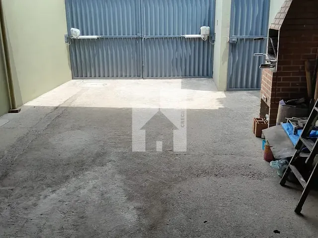Casa 2 quartos e 1 banheiro, à venda, no bairro Parque Corrupira - Etapa 1 em Jundiaí