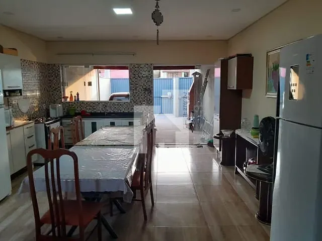 Casa 2 quartos e 1 banheiro, à venda, no bairro Parque Corrupira - Etapa 1 em Jundiaí