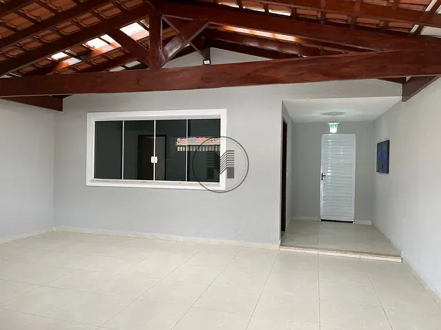 Casa 2 quartos e 2 banheiros, à venda, no bairro Parque Senhor do Bonfim em Taubaté
