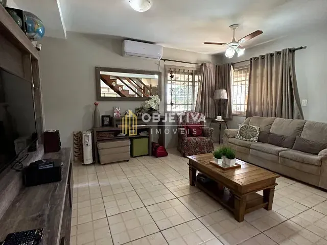 Casa 2 quartos e 2 banheiros, à venda, no bairro Petrópolis em Novo Hamburgo