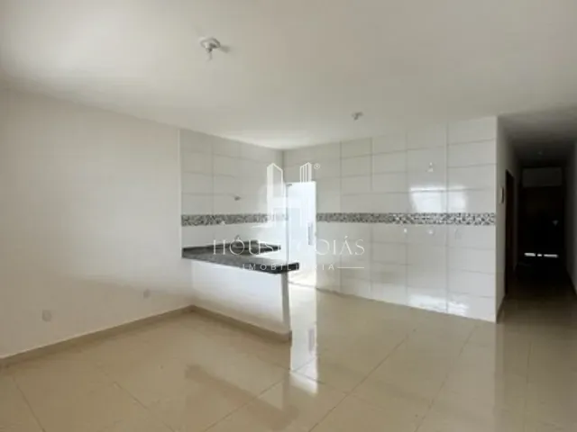 Casa com 120m² 2 quartos e 1 banheiro, à venda, no bairro Residencial Della Penna em Goiânia