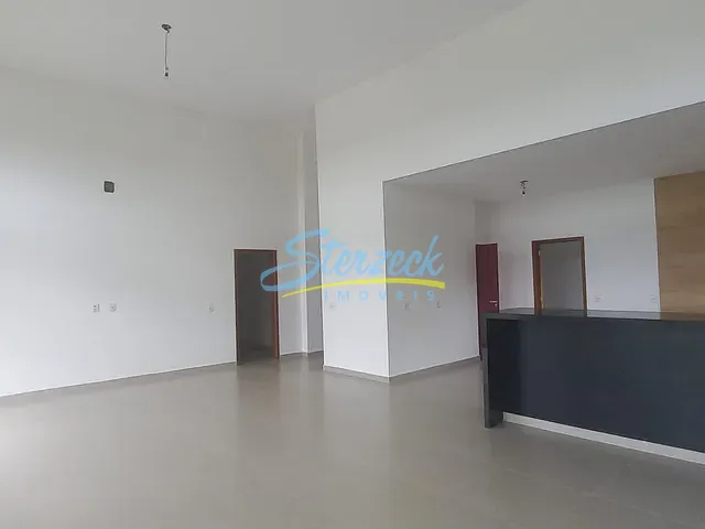 Casa 3 quartos e 4 banheiros, à venda, no bairro Rainha em Louveira
