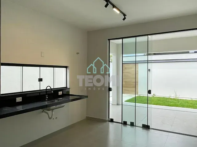 Casa com 264m² 3 quartos e 3 banheiros, à venda, no bairro Vila Nossa Senhora Auxiliadora em Tremembé