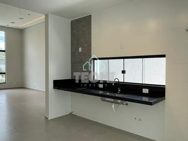 Casa com 264m² 3 quartos e 3 banheiros, à venda, no bairro Vila Nossa Senhora Auxiliadora em Tremembé