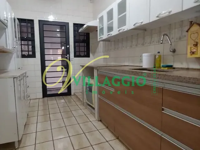 Casa com 242m² 3 quartos e 2 banheiros, à venda ou para alugar, no bairro Vila Santa Cruz em São José do Rio Preto