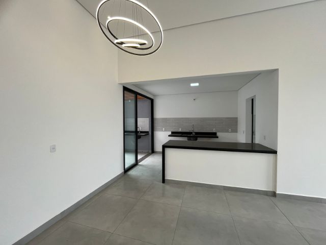 Casa com 175m² 3 quartos e 1 banheiro, à venda, no bairro Bosque da Imperatriz em Pindamonhangaba