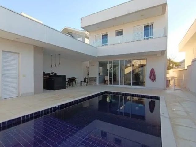 Casa com 288m² 3 quartos e 4 banheiros, para alugar, no bairro Urbanova em São José dos Campos