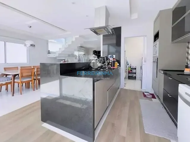 Casa com 288m² 3 quartos e 4 banheiros, para alugar, no bairro Urbanova em São José dos Campos