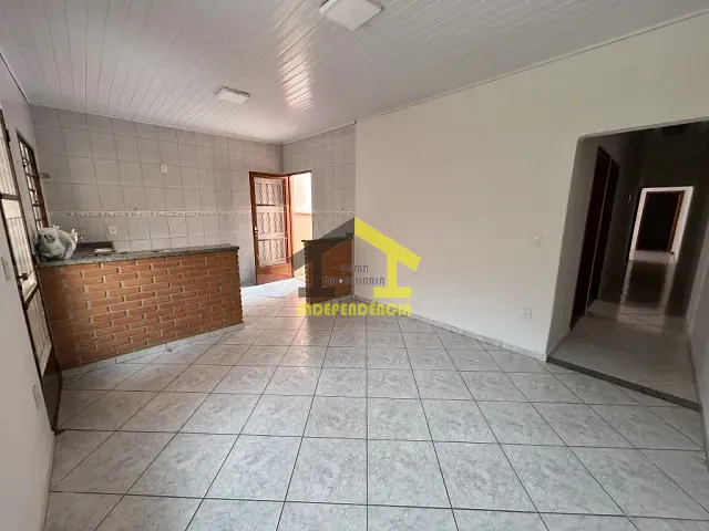 Casa com 227m² 3 quartos e 1 banheiro, à venda, no bairro Vila Brasileira em Itatiba