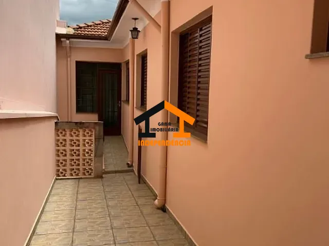 Casa com 227m² 3 quartos e 1 banheiro, à venda, no bairro Vila Brasileira em Itatiba