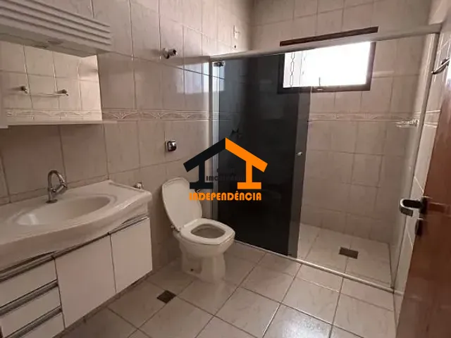Casa com 227m² 3 quartos e 1 banheiro, à venda, no bairro Vila Brasileira em Itatiba