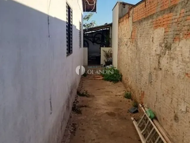 Casa com 200m² 3 quartos e 2 banheiros, à venda, no bairro Planalto em Artur Nogueira