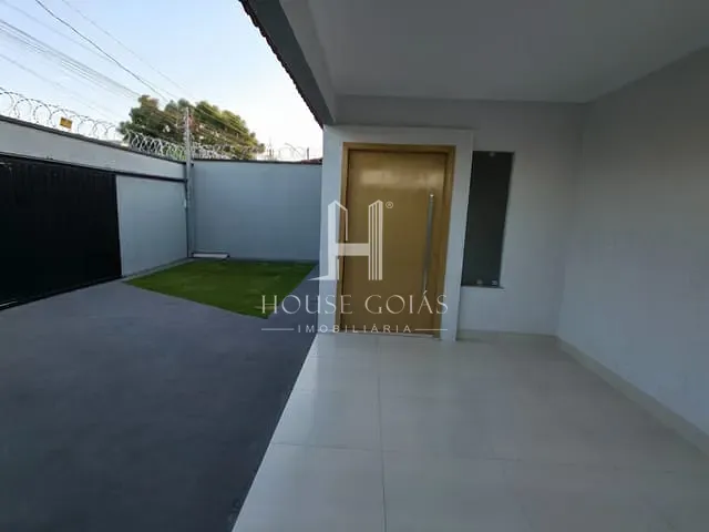 Casa com 180m² 3 quartos e 1 banheiro, à venda, no bairro Residencial Santa Fé em Goiânia