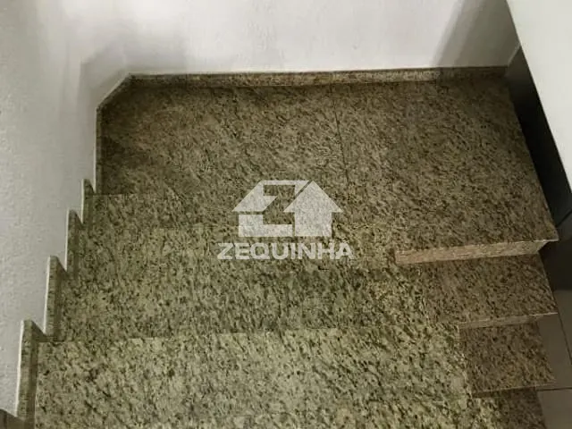 Casa com 66m² 5 quartos e 4 banheiros, à venda, no bairro Quitauna em Osasco