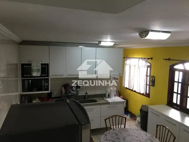 Casa com 66m² 5 quartos e 4 banheiros, à venda, no bairro Quitauna em Osasco