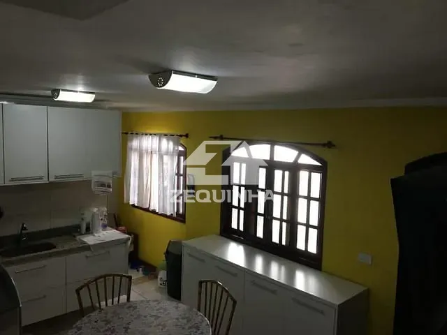 Casa com 66m² 5 quartos e 4 banheiros, à venda, no bairro Quitauna em Osasco