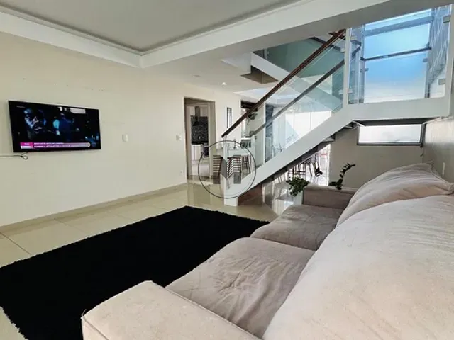 Casa para alugar, no bairro Jardim Hípica Pinheiro em Taubaté