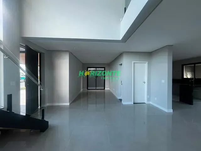 Casa com 257m² 4 quartos e 5 banheiros, à venda, no bairro Residencial São Francisco em São José dos Campos