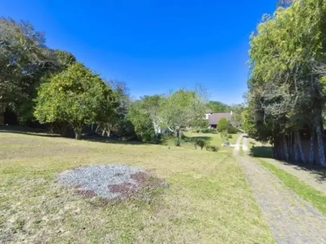 Casa com 10481m² 5 quartos e 7 banheiros, à venda, no bairro Pilarzinho em Curitiba