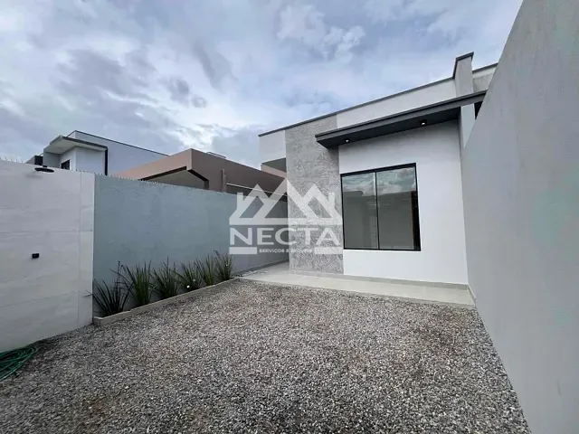 Casa com 125m² 2 quartos e 1 banheiro, à venda, no bairro Balneário dos Golfinhos em Caraguatatuba