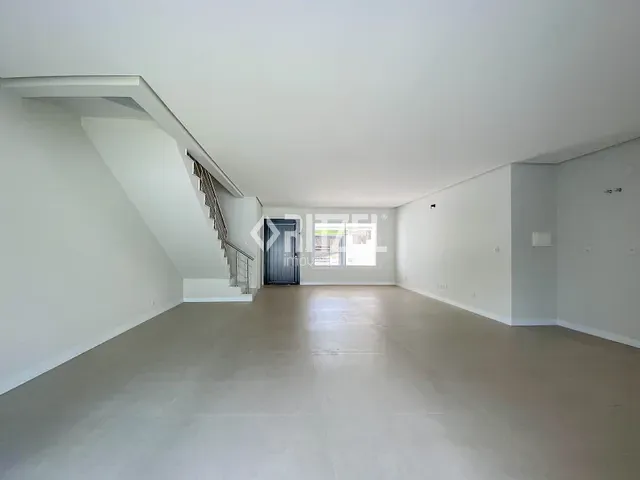 Casa com 250m² 3 quartos e 3 banheiros, à venda, no bairro Hamburgo Velho em Novo Hamburgo