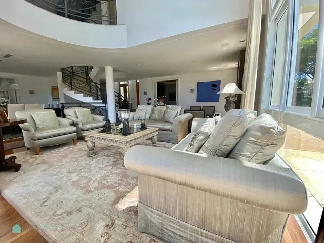 Casa com 1000m² 5 quartos e 8 banheiros, à venda, no bairro Tamboré em Santana de Parnaíba