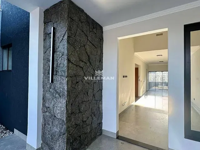 Casa com 156m² 3 quartos e 2 banheiros, à venda, no bairro Jardim Três Lagoas em Maringá